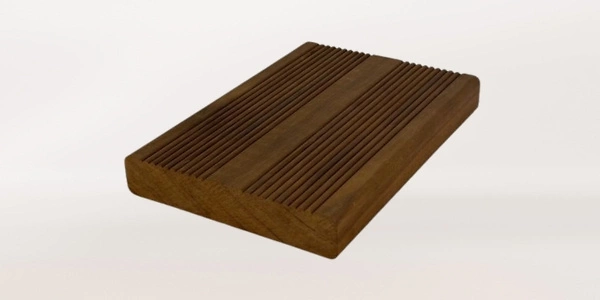 Terassendiele Behandelte Hölzer 600x300px