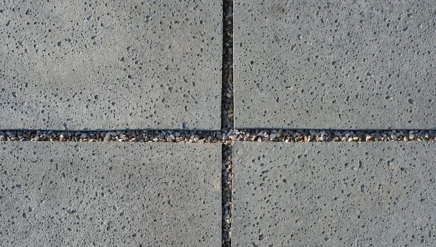 Nahaufnahme einer Schellevis Platte in grau