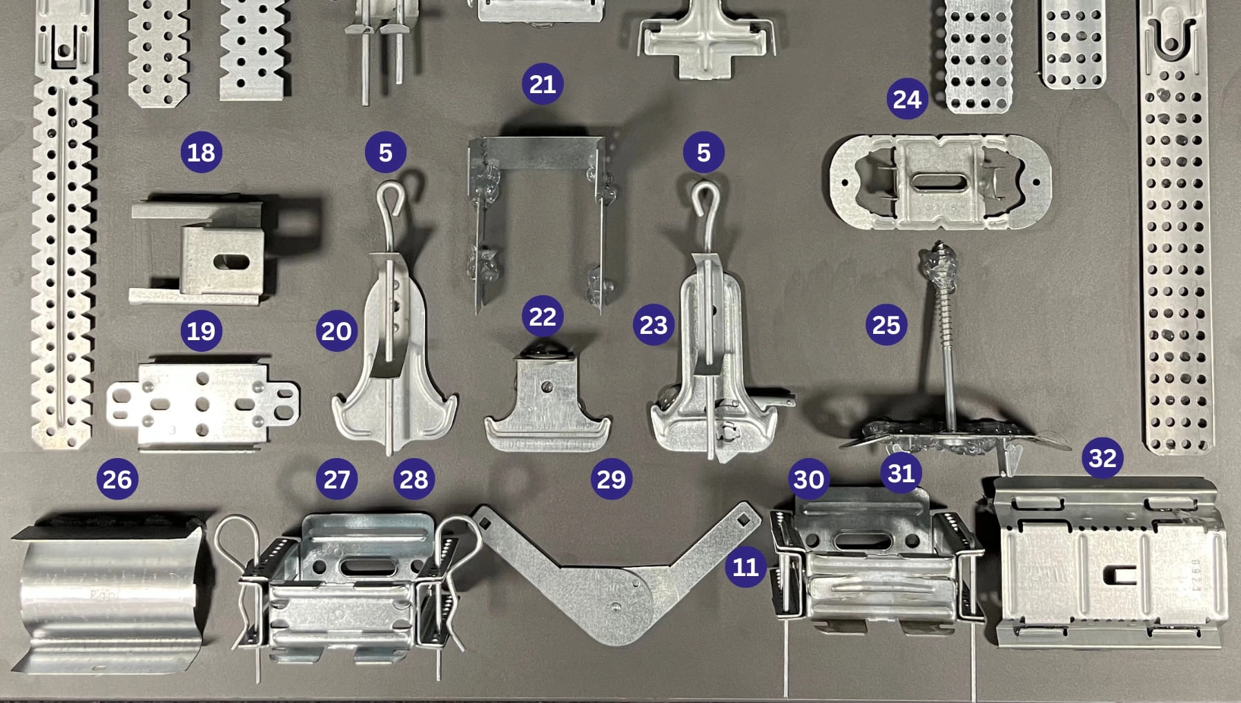 Mustertafel mit weiteren Deckenabhängungen Mustertafel mit weiteren Deckenabhängungen