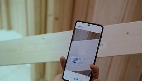 Dachlatte mit Handyapp abscannen