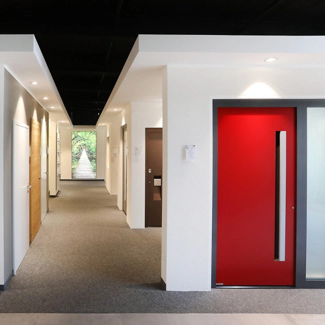 Kachelbild Türen Tor Ausstellung 650x650 px