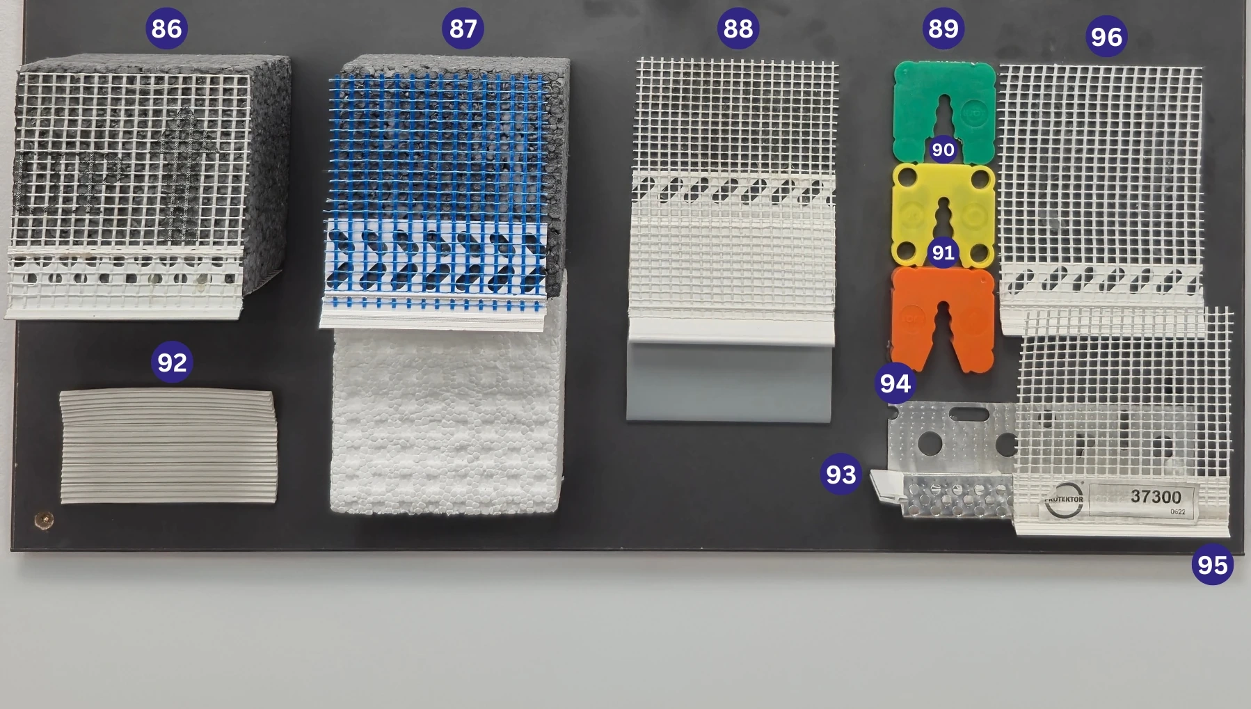 Mustertafel mit weiterem WDVS-Zubehör Mustertafel mit weiterem WDVS-Zubehör