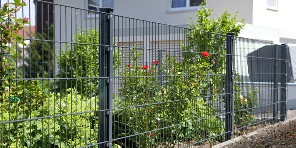 Zaun Doppelstabmatten 600x300px