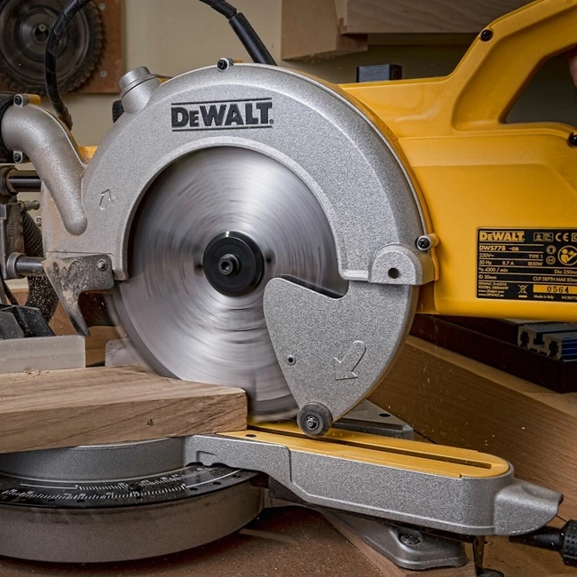 Kachelbild S&auml;gen Dewalt