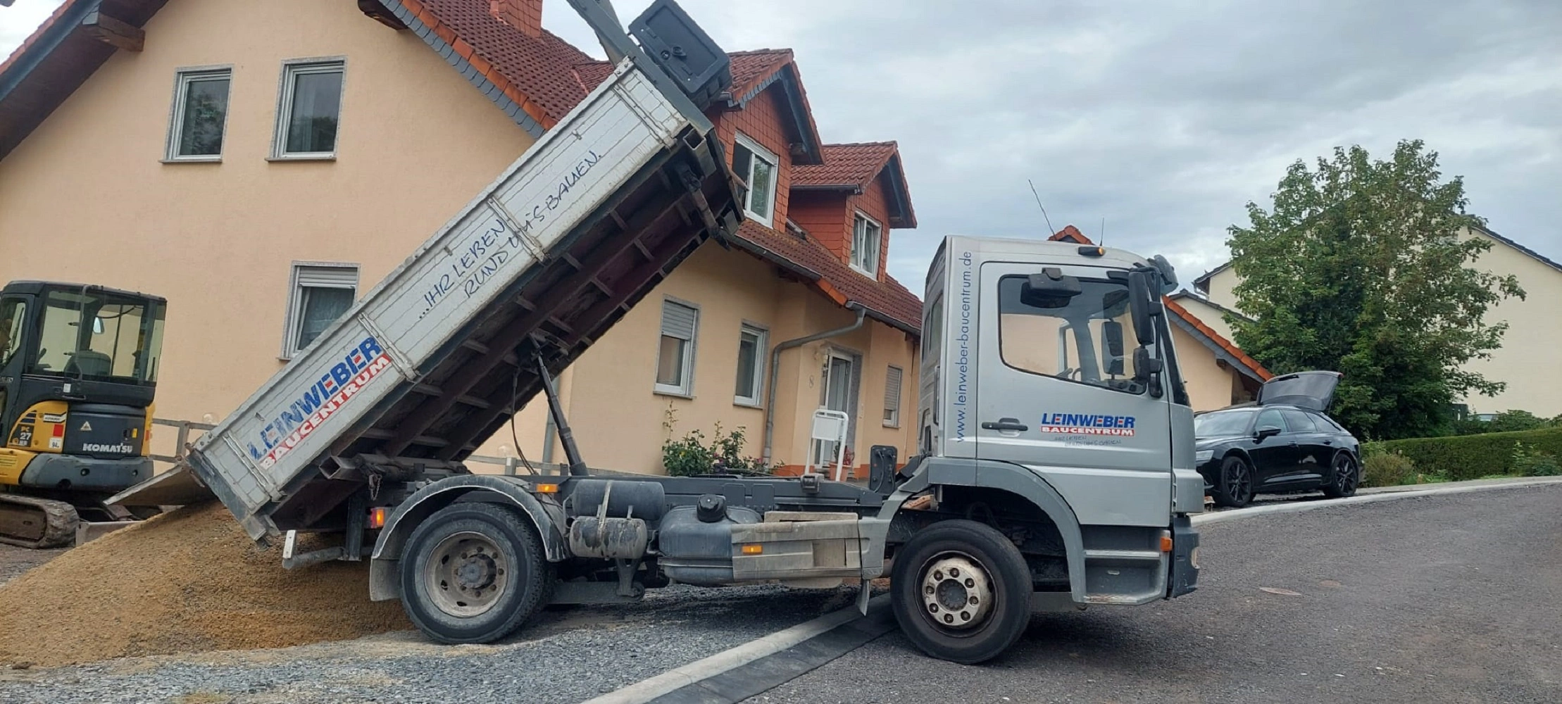 2 Achs Kipper beim Abladen