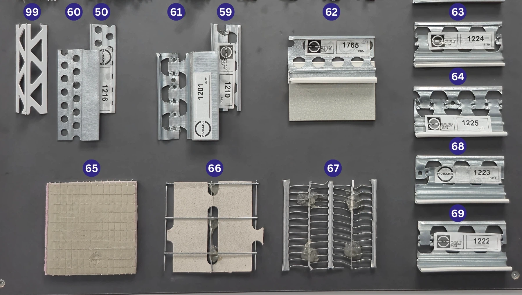 Mustertafel mit weiteren Putzprofilen Mustertafel mit weiteren Putzprofilen