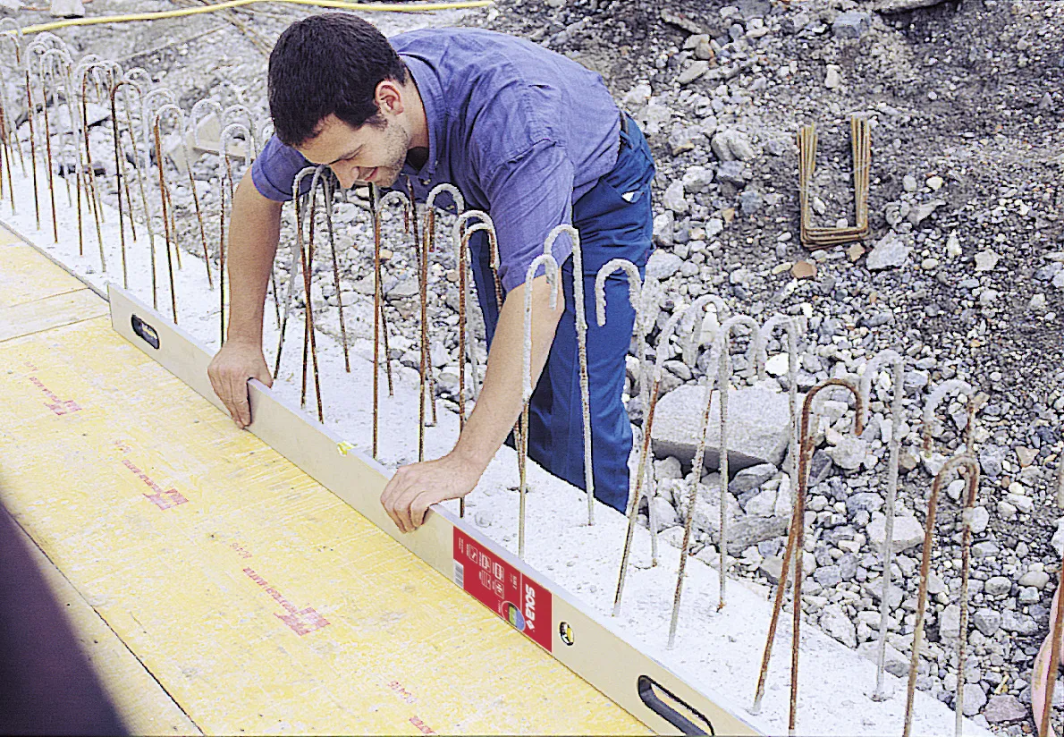 SOLA Setzlatte SLXG 2 mit Libelle 200 cm