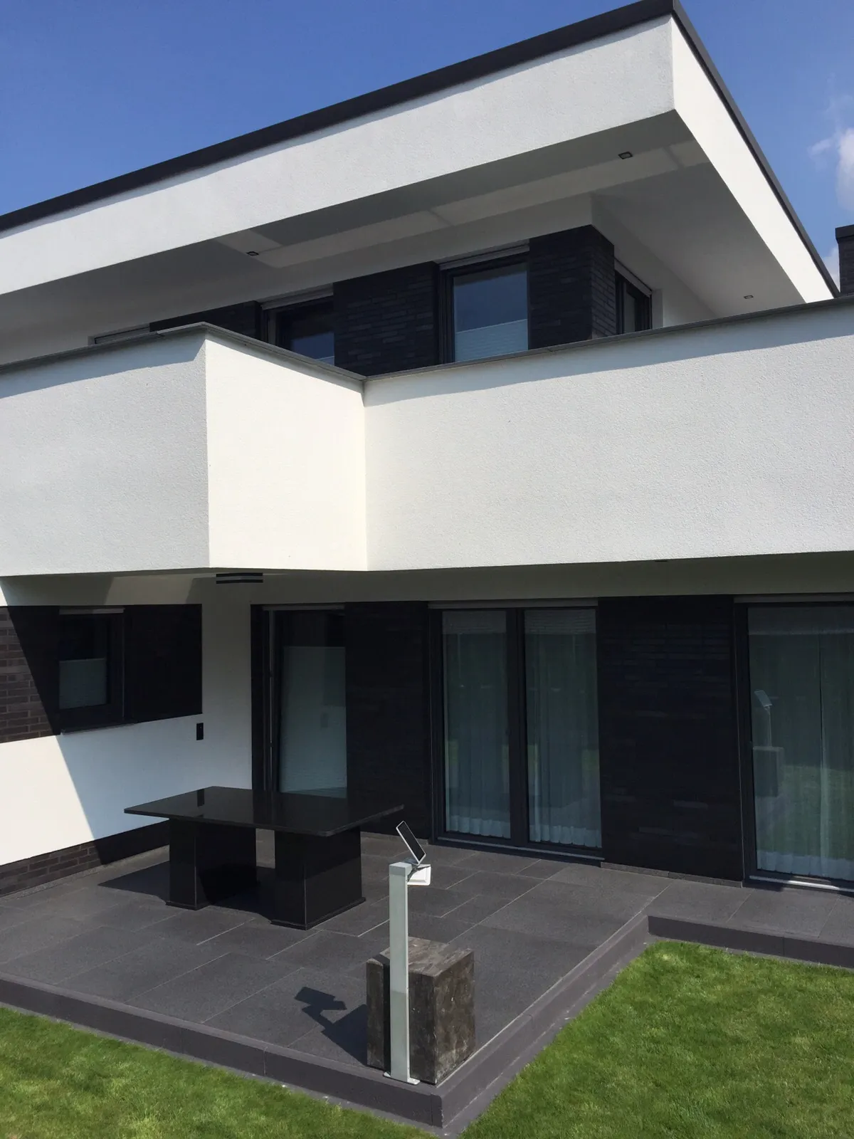 EL Manhattan schwarz glasiert