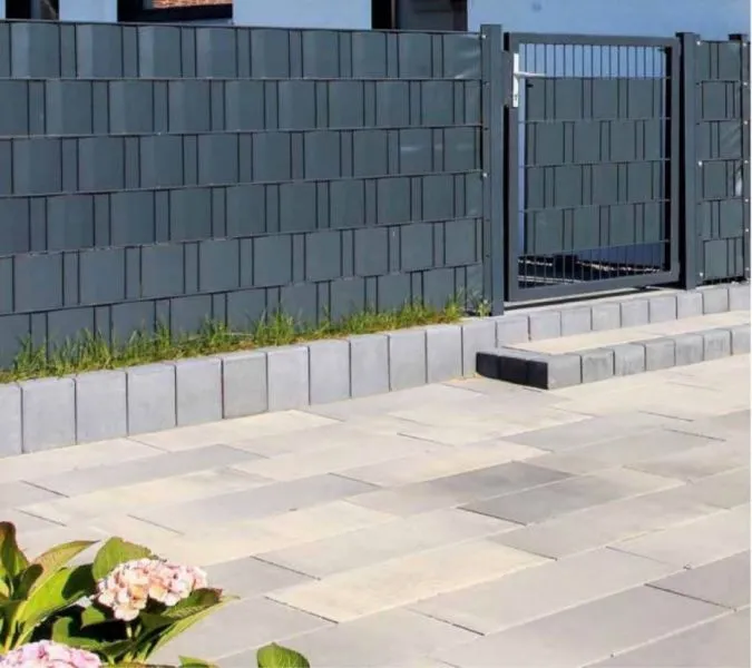 Betonrechteckpalisade Linear