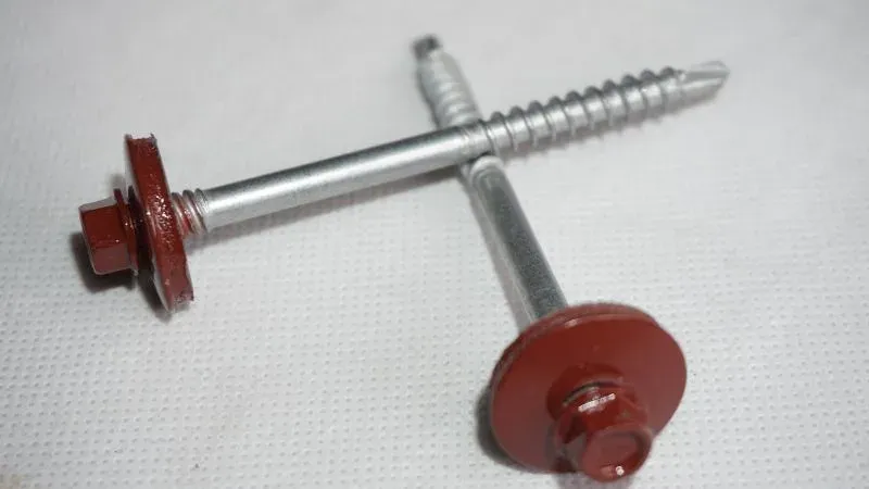 \\10.1.19.34\Stammdaten Pflege\Reisser\2004077 Reisser Bohrschraube Plus Sandwich RP-r-P 6,0x78 E22, RAL 8012\2. Reisser RP-r-P 6,0x76 E22 8012 - Kopie_1.webp