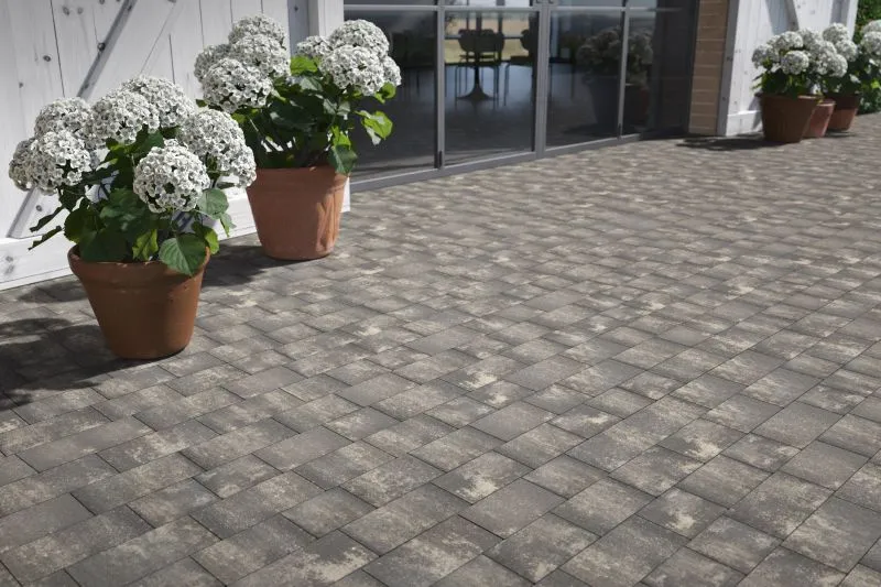 \\10.1.19.34\Stammdaten Pflege\FCN\2005298 Landfein Pflastermix 3-Stein System H8cm grau schattiert\Leinweber Baucentrum Landfein.jpg