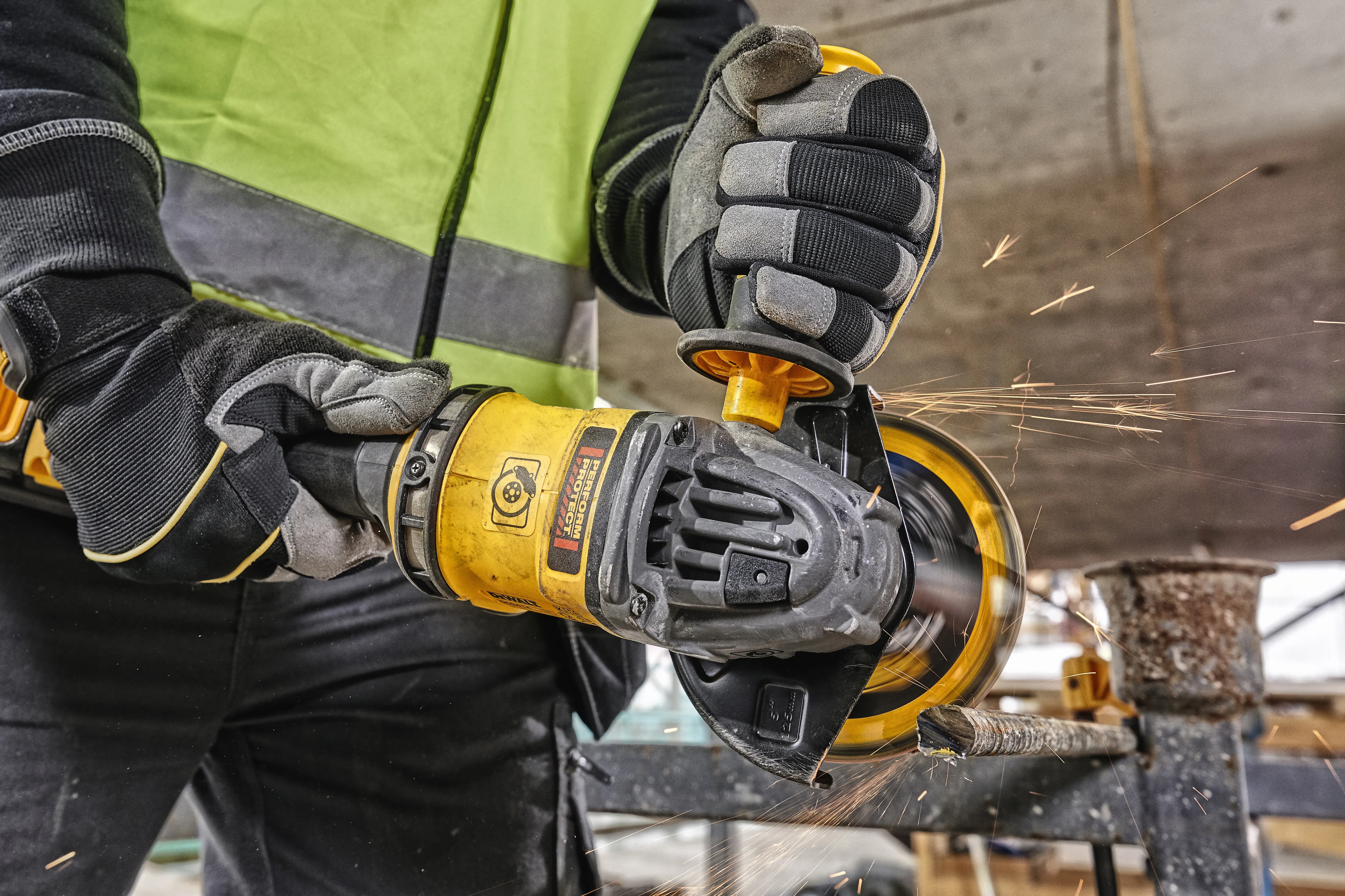 DeWalt 54V Akku-Winkelschleifer