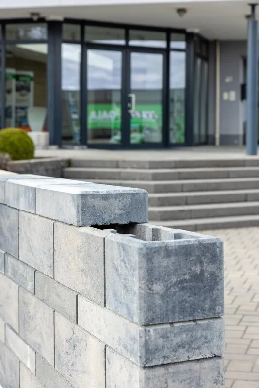 DP Abdeckstein grau-anthr.nuanciert
