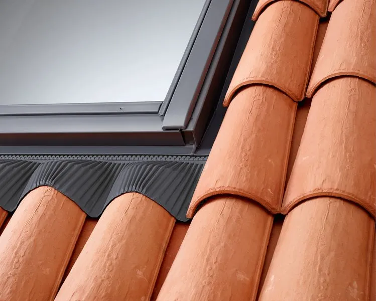 \\10.1.19.34\Stammdaten Pflege\Velux Hamburg - 700613\2016329 Eindeckrahmen SK08\Eindeckrahmen.jpg