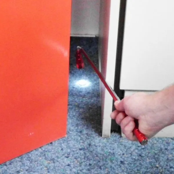 LED- Teleskoptaschenlampe mit Magnet