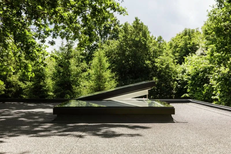 \\10.1.19.34\Stammdaten Pflege\Velux Hamburg - 700613\2021239 Basiselement Solar\ID10129577_XXL.jpg