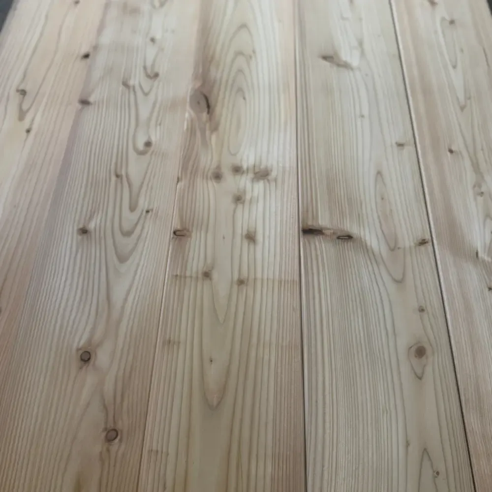 heimische L&auml;rche Glattkantbretter