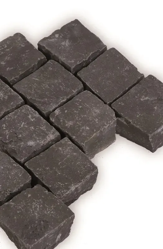 \\10.1.19.34\Stammdaten Pflege\Seltra\2346072 Pflaster Sanoku Basalt spaltrau\Leinweber Baucentrum Pflaster SanokuBasalt.webp